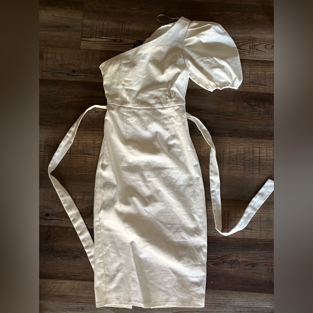 Elegant White One-Shoulder Denim Dress